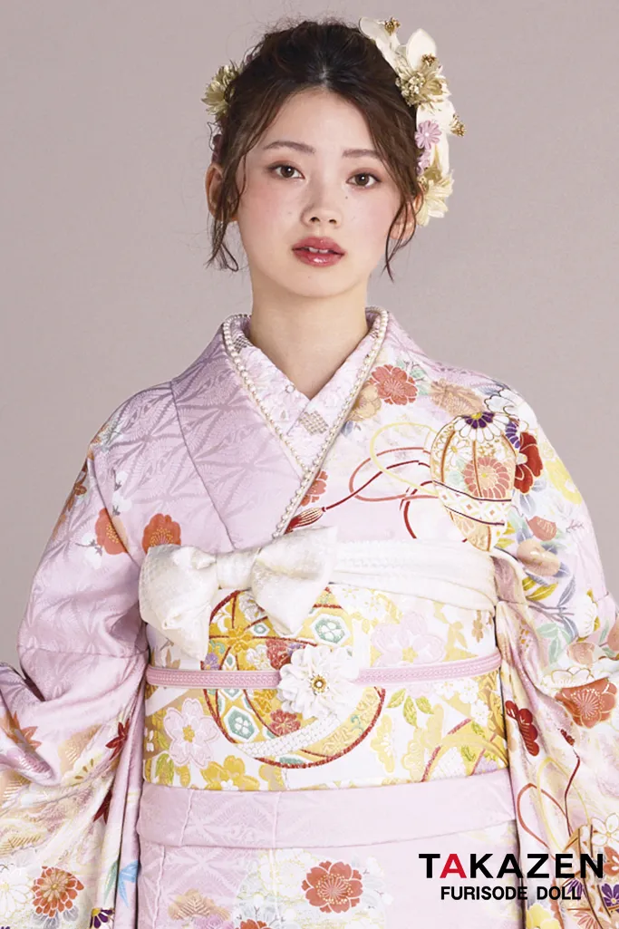 最新作正統派古典　ピンク　鞠柄/和柄　かわいい　はんなり　上品　きれいめ　王道　TAKAZENオリジナルカラー振袖ネットレンタル　南琴奈　27020
