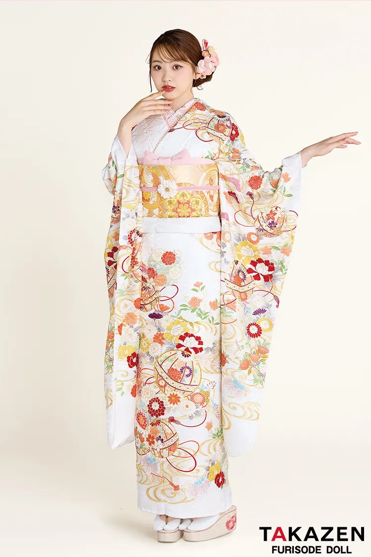 最新作正統派古典　白/白ベース　鞠柄/流水模様　王道　かわいい　綺麗　はんなり　上品　大人っぽい　清楚系振袖ネットレンタル　村上なずな　27022