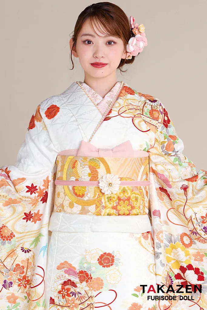 最新作正統派古典　白/白ベース　鞠柄/流水模様　王道　かわいい　綺麗　はんなり　上品　大人っぽい　清楚系振袖ネットレンタル　村上なずな　27022