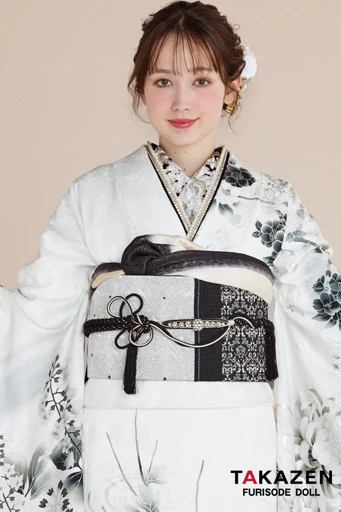最新作正統派古典　白地/黒　牡丹柄/流水模様　かっこいい　大人っぽい　綺麗　シック　上品な振袖ネットレンタル　周防ジゼル　27026