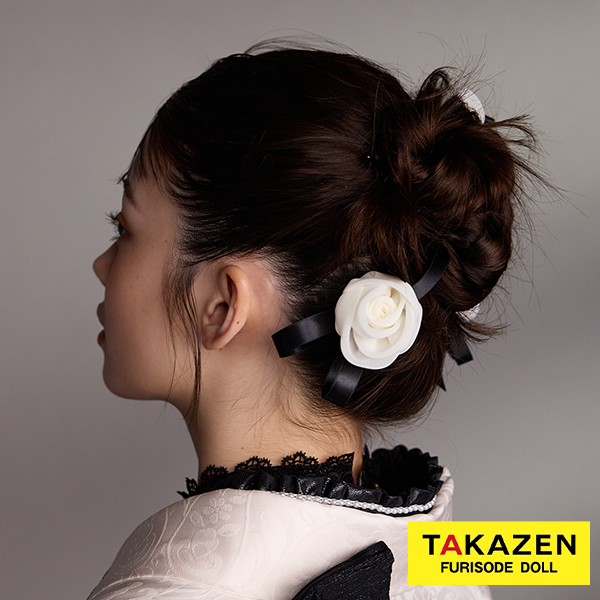 カメリア風髪飾り　モノトーン　シフォン素材　リボン　使いやすい　オシャレな成人式卒業式髪飾り通販　order44