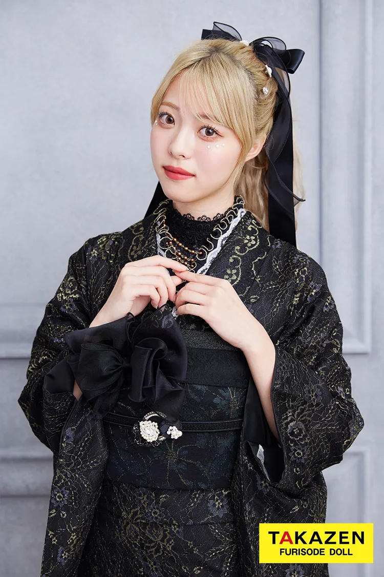 格安！ヴィンテージスタイル　黒/ブラック　総レース　おしゃれ振袖　ブーツスタイル　レース小物コーデ振袖ネットレンタル　23013