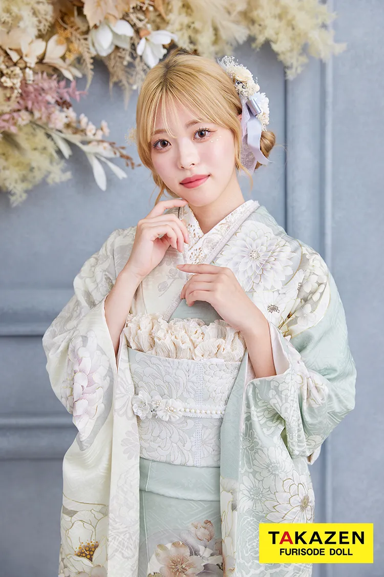 くすみカラー古典　ミントグリーン/淡色　牡丹柄　大人っぽい　淡い色　綺麗　清楚　玉城ティナ×紅一点振袖　24072