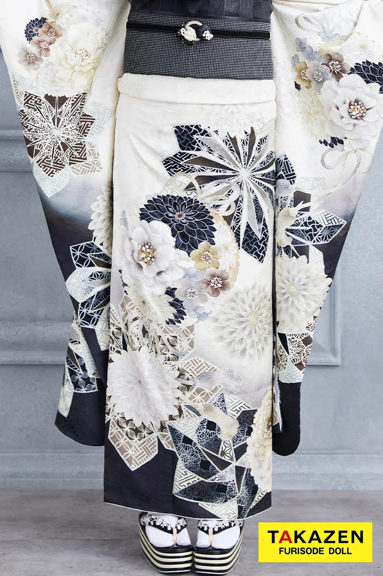 安くてお得！九重×中村里砂ブランド振袖ネットレンタル　白/黒/モノトーン　おしゃれ　今どき　アンティーク調　K380