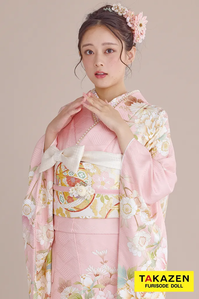 最新作正統派古典　ピンク/淡い色　牡丹柄/松柄　かわいい　おしとやか　品のある振袖ネットレンタル　綺麗　佐藤不二子　27029