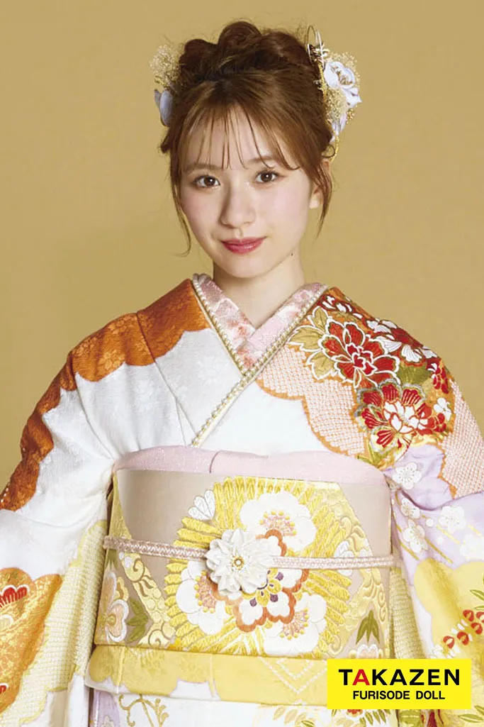 最新作高級古典 白地/オレンジ 滝泰 最高級金彩刺繍絞り友禅 きれいめ