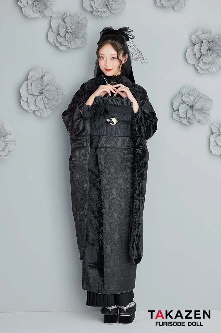 くすみカラーレトロ　黒　ジャガード生地/ベルベット　お洒落　アンティーク調振袖ネットレンタル　レースインナー/プリーツスカート　佐藤不二子　25014