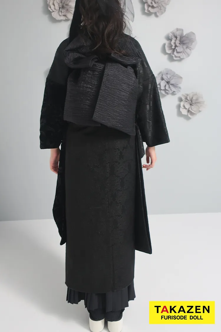 くすみカラーレトロ　黒　ジャガード生地/ベルベット　お洒落　アンティーク調振袖ネットレンタル　レースインナー/プリーツスカート　佐藤不二子　25014