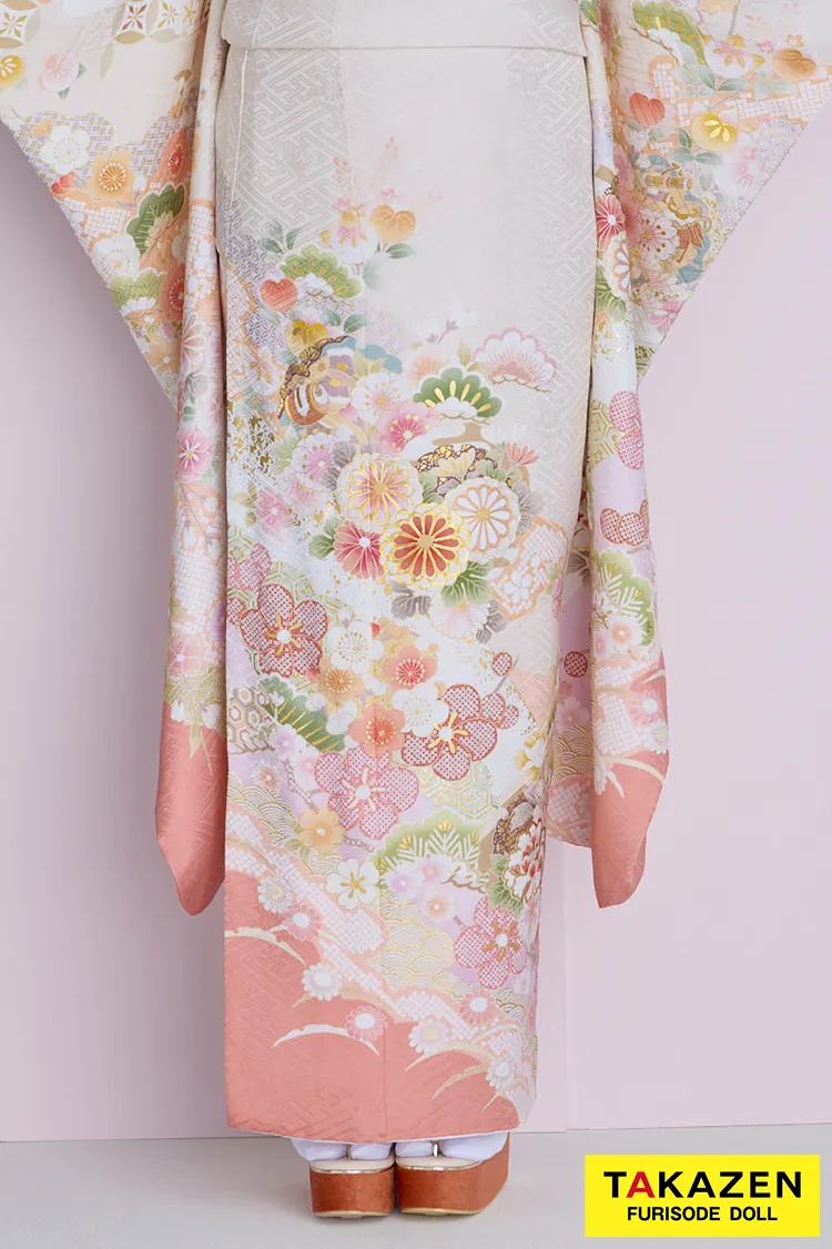 くすみカラー古典　サーモンピンク/ピンクベージュ　菊柄/梅柄　かわいい　清楚　おしとやか　上品な振袖ネットレンタル　佐藤不二子　26061