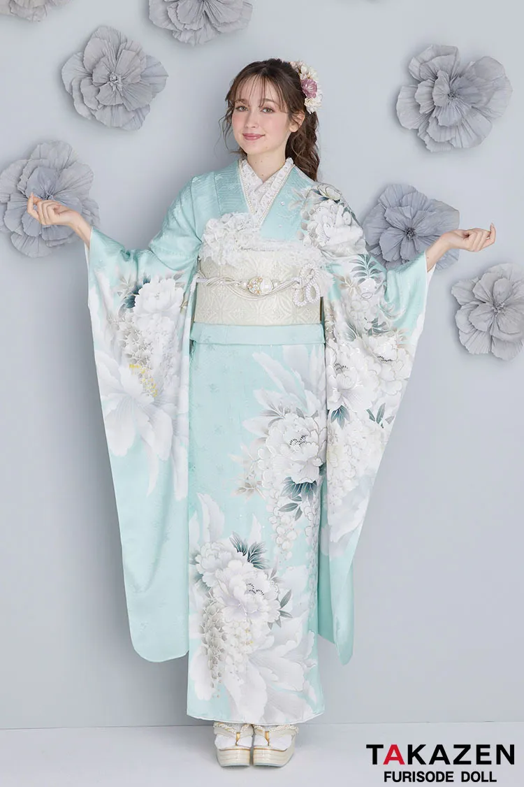 最新作くすみカラーエレガント　水色/アイスブルー　牡丹柄　爽やか　はかなげ　統一感のある着こなし　トレンド振袖ネットレンタル　周防ジゼル　27056