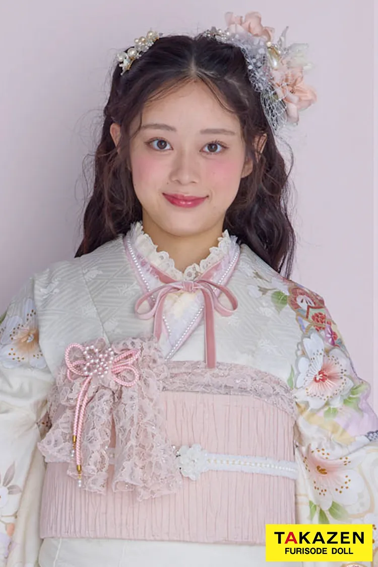 最新作くすみカラーガーリー　ピンク　古典柄　かわいい　おしゃれ　トレンド　レース小物コーデ振袖ネットレンタル　佐藤不二子　27058