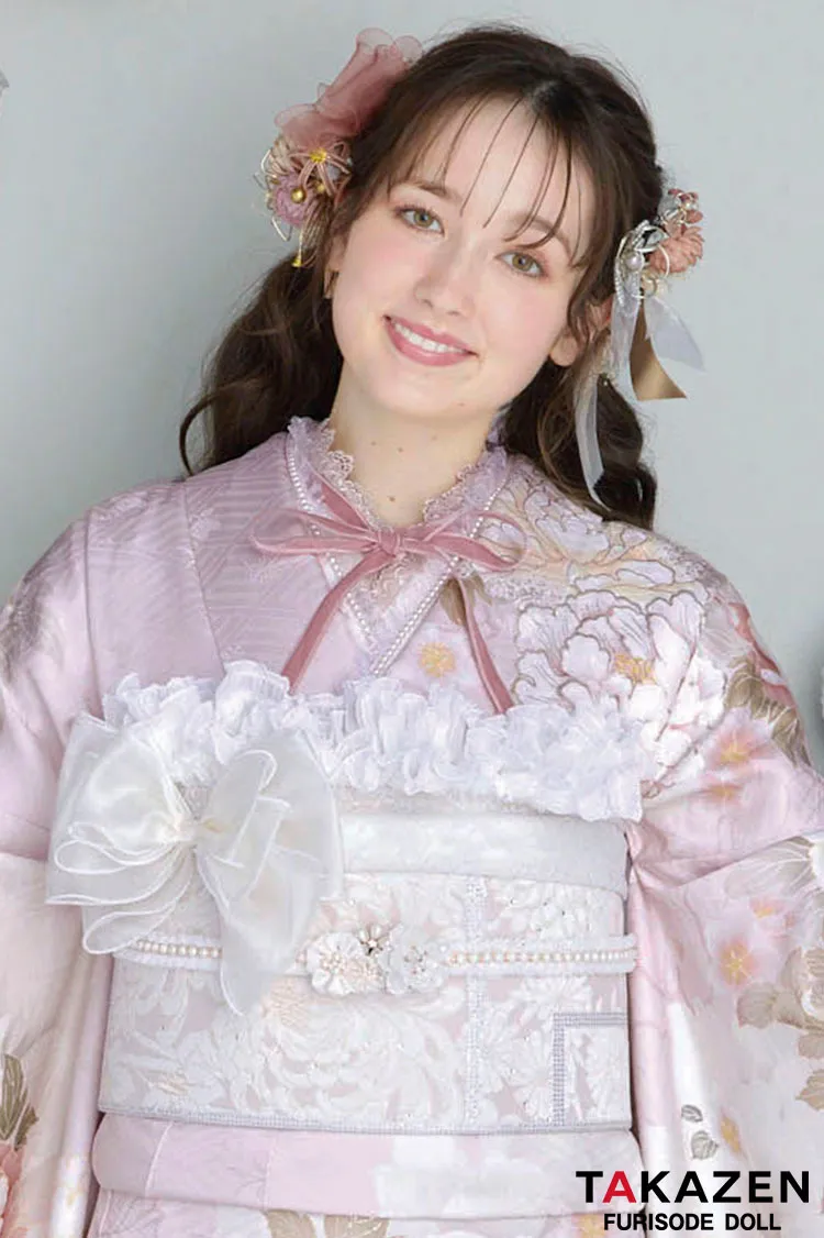 くすみカラーガーリー　薄ピンク/淡い色　牡丹柄　かわいい　トレンド　リボンコーデ振袖ネットレンタル　フェミニン　周防ジゼル　26057