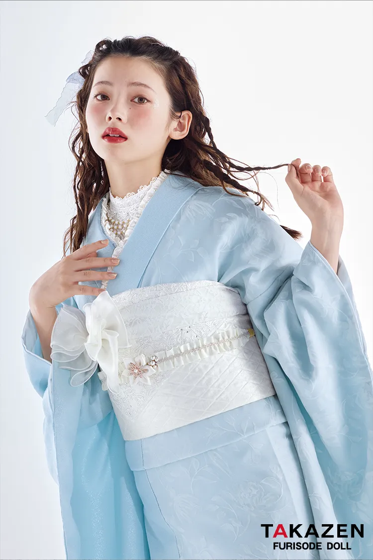 最新作ヴィンテージスタイル　水色　すっきり　シンプル　きれいめ　スカッとした色合い振袖ネットレンタル　フロッキー生地　南琴奈　27061