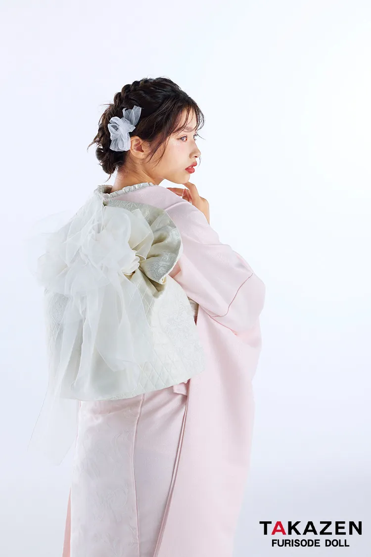 最新作ヴィンテージスタイル　ピンク/淡い色　シンプル　かわいい　すっきり　フロッキー生地振袖ネットレンタル　谷田ラナ　27062