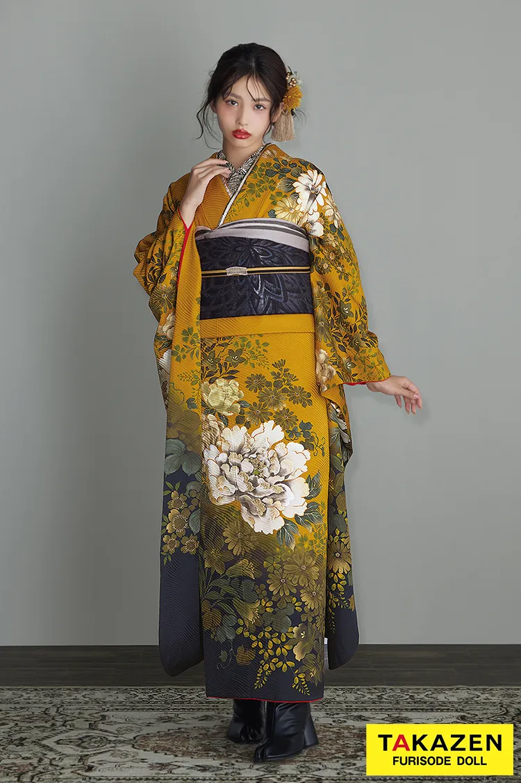 ヴィンテージスタイル　からし/黒　牡丹柄　ノスタルジック　個性的振袖　大正ロマン　人気　アンティーク調　ブーツスタイル　南琴奈　23011