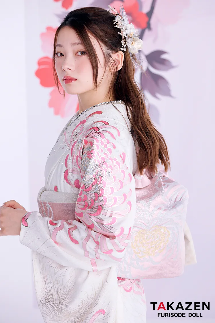 最新作粋古典　白ピンク　乱菊柄/大柄　最高級金彩刺繍友禅　すっきり　きれいめ　シンプル　大人っぽい　スワロフスキー付き　フリソデドールオリジナル振袖ネットレンタル　南琴奈　27066