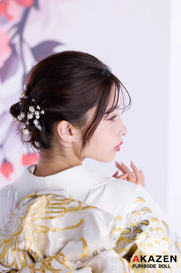 最新作粋古典　白金　乱菊柄/大柄　最高級金彩刺繍友禅　かっこいい　きれいめ　シンプル　大人っぽい　スワロフスキー付き　フリソデドールオリジナル振袖ネットレンタル　谷田ラナ　27065