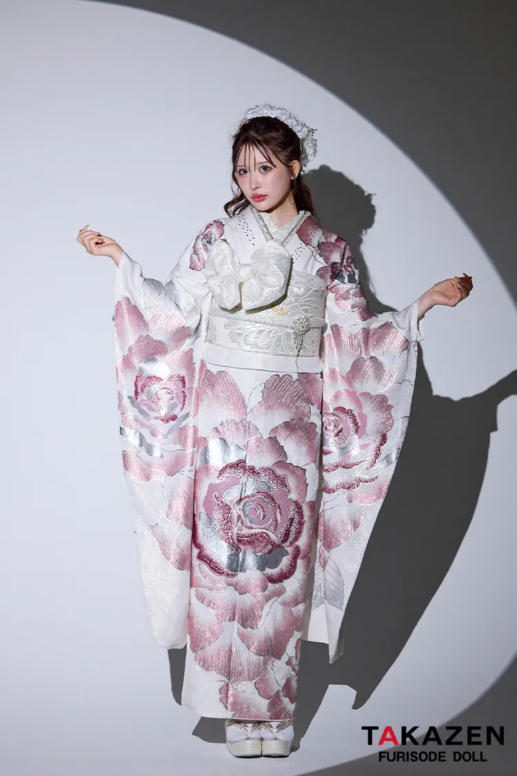 グラマラス　白/黒/ゴールド(金色)　バラ柄　派手　1番目立つ　ギャル振袖　スワロフスキー史上最多数　キラキラ振袖ネットレンタル　ゴージャス　香川るな　21050