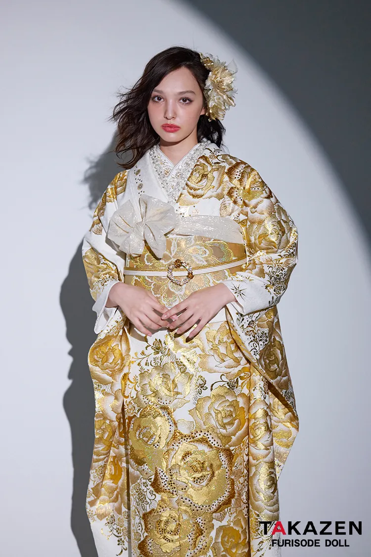 モード系　白金/ゴールド　薔薇柄　ゴージャス　キラキラ振袖　スワロフスキー付き　派手　一番目立つ　セクシー　ラグジュアリー振袖ネットレンタル　香川るな　26074