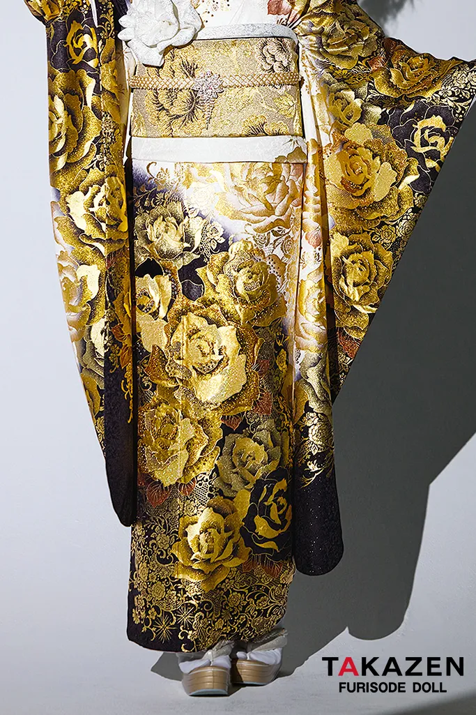 グラマラス　白/黒/ゴールド(金色)　バラ柄　派手　1番目立つ　ギャル振袖　スワロフスキー史上最多数　キラキラ　ゴージャス振袖ネットレンタル　香川るな　21050