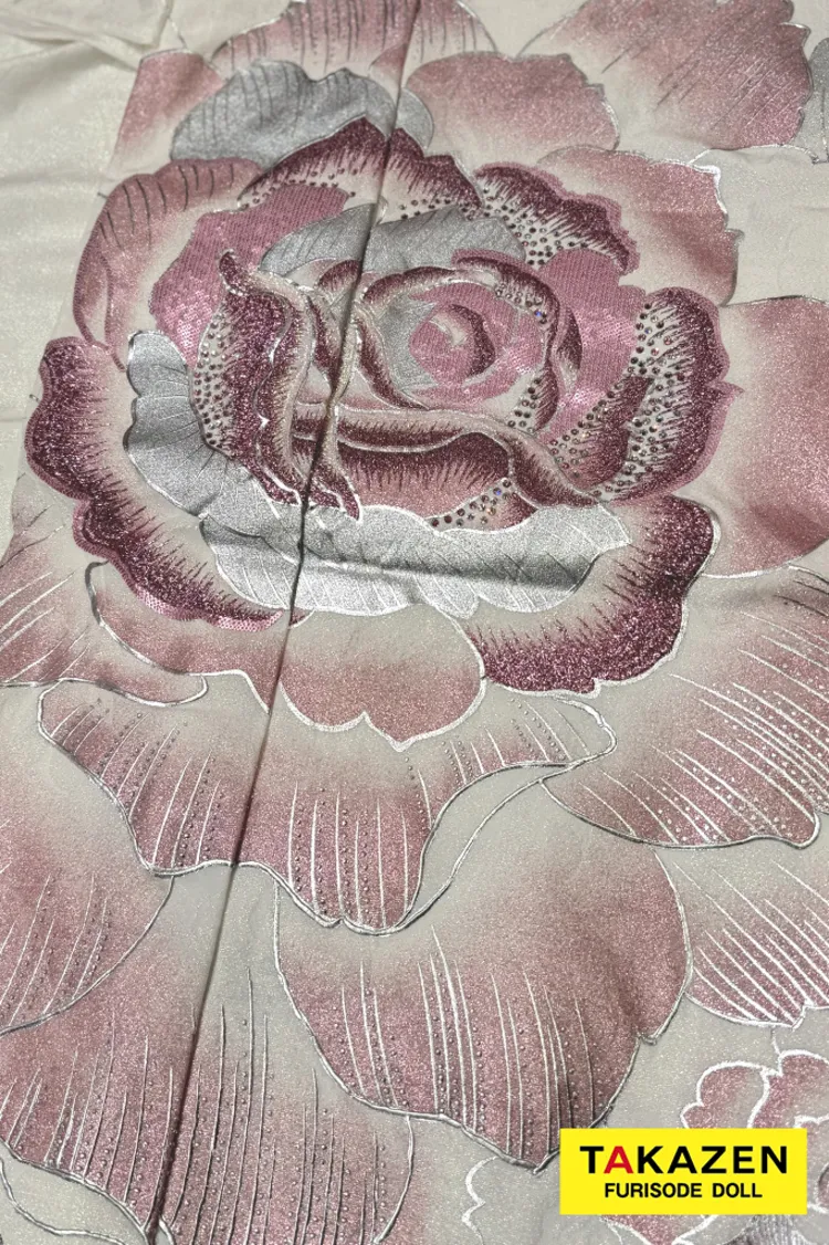 最新作モード 白ピンク 薔薇柄/大柄 一番派手 目立つ かわいい 姫