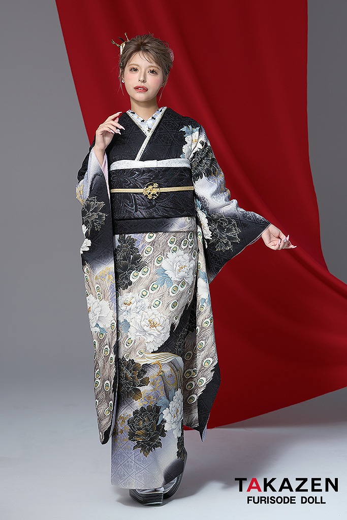 ジャパンモード　黒/グレー　孔雀柄　大人っぽい　かっこいい着こなし振袖　渋い　クール　極妻風　今井アンジェリカ　32147
