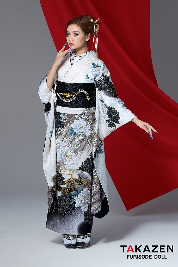 ジャパンモード　白/グレー　孔雀柄　シック　渋い　かっこいい振袖　粋　ギャル　大人っぽい　花魁風　中村りおん　32146