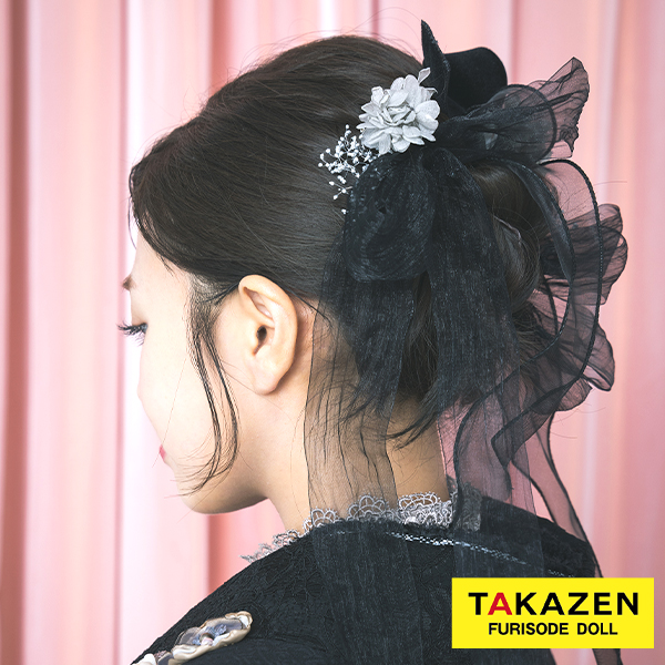 トレンドリボンヘアアクセサリー　黒　パール　バラ髪飾り　使いやすい　オシャレな成人式卒業式髪飾り通販