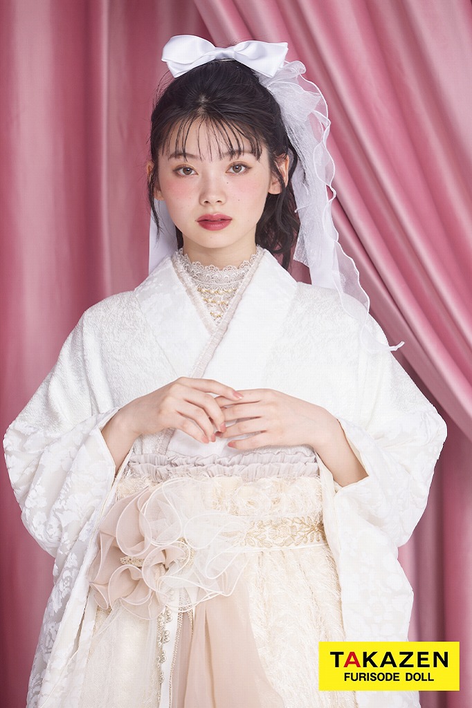 くすみカラー　白/オフホワイト　ドレス袴　シャギー素材　洋風　ガーリー　かぶらない　ブーツスタイル　かわいい　南琴奈　R26001