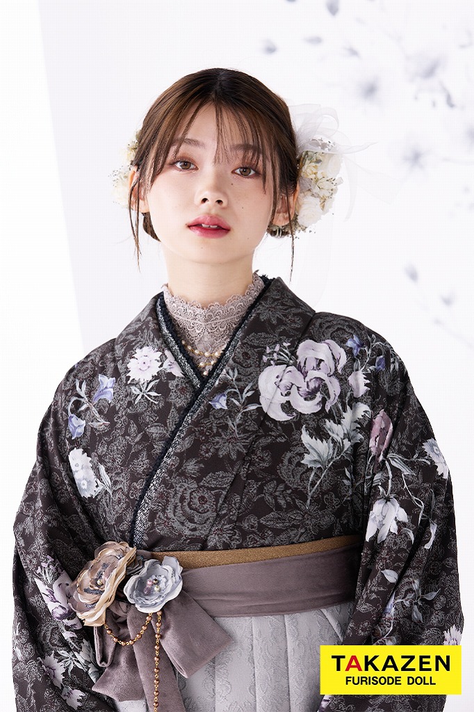 くすみカラー　グレー/ダスティーカラー　JILLSTUARTブランド袴　垢抜け　おしゃれ　ブーツコーデ　付け襟　南琴奈　R26002