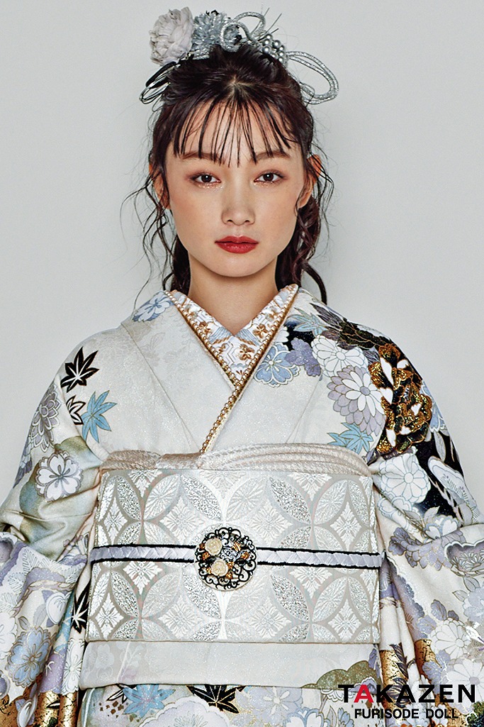 粋古典　白/グレー/金　牡丹柄　シック　白地　渋い振袖　大人っぽい　花魁風　かっこいい　煌びやか　新野尾七奈　31121