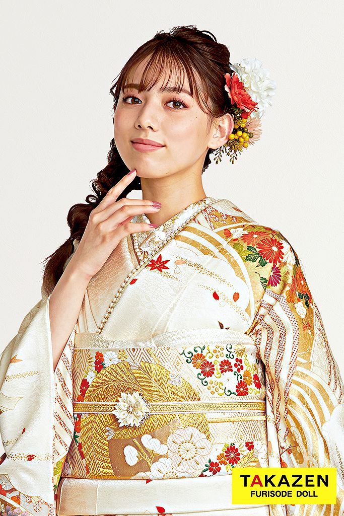 正統派古典　白金　菊柄/牡丹柄　清楚振袖ネットレンタル　大人っぽい　低身長さんにもおすすめ　32077