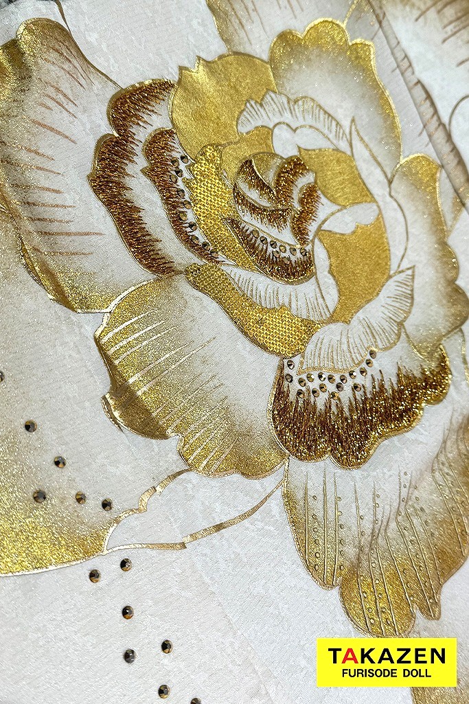 モード系　白/金(ゴールド)　薔薇柄/大柄　綺麗め　派手　かっこいい振袖　人と被らない　キラキラスワロフスキー付き　ギャル　目立つ　伊藤桃々　32107
