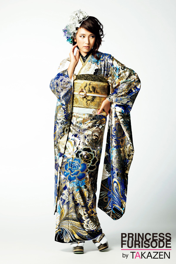 モード　　白/ブルー(青)/金　薔薇柄　派手　かっこいい振袖ネットレンタル　(門りょう様着用)　#F0084