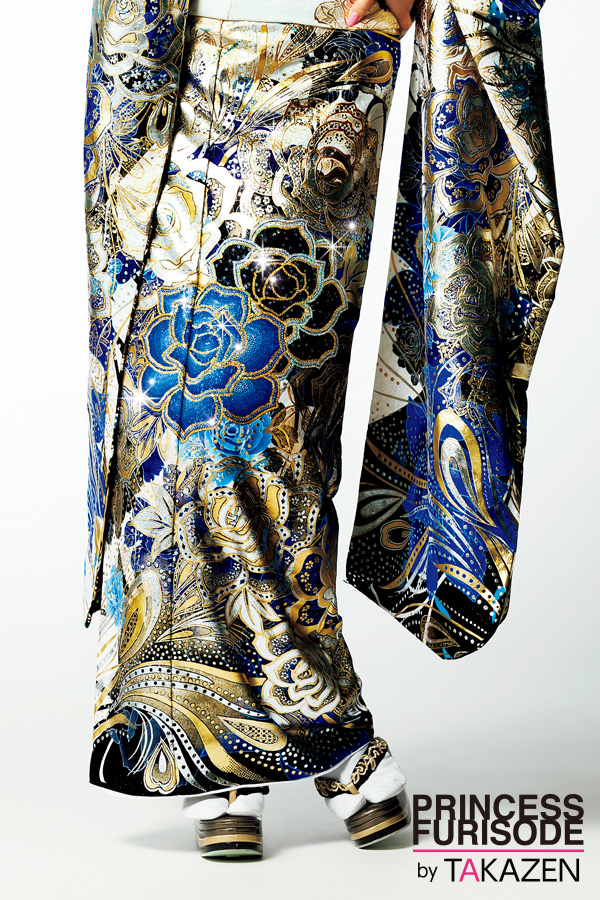 モード　　白/ブルー(青)/金　薔薇柄　派手　かっこいい振袖ネットレンタル　(門りょう様着用)　#F0084