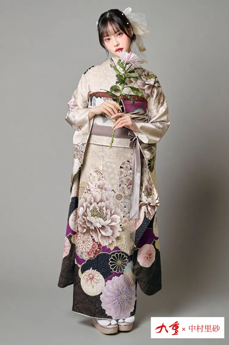 九重×中村里砂ブランド振袖ネットレンタル　ベージュ/ダスティーカラー　牡丹柄　大柄　大人っぽい　きれいめ　くすみ系　K1293