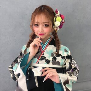 卒業式の袴はお決まりですか 全国対応 振袖レンタルならフリソデドール 成人式振り袖 卒業式袴レンタルno 1