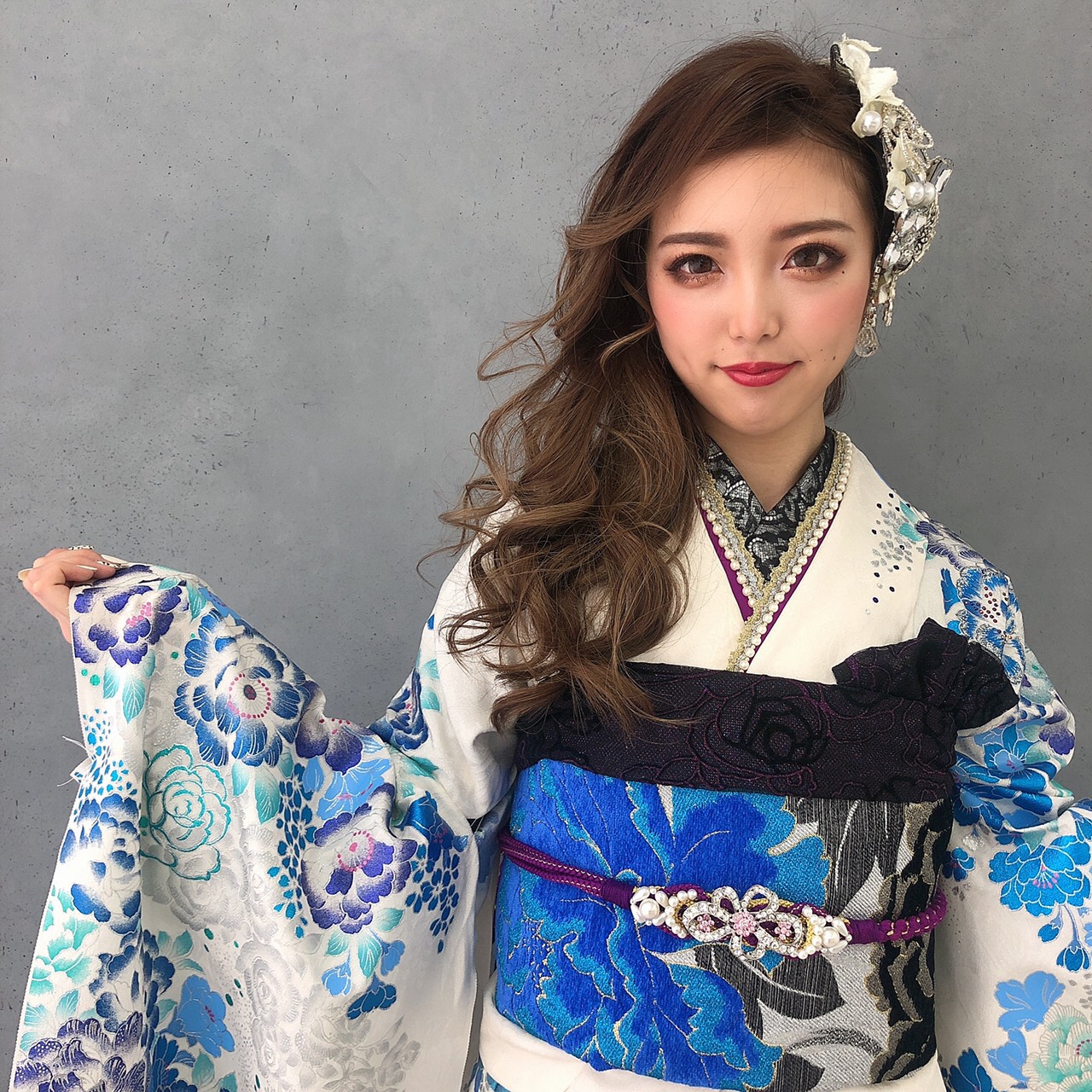 かっこいい振袖に合うメイク～動画編～