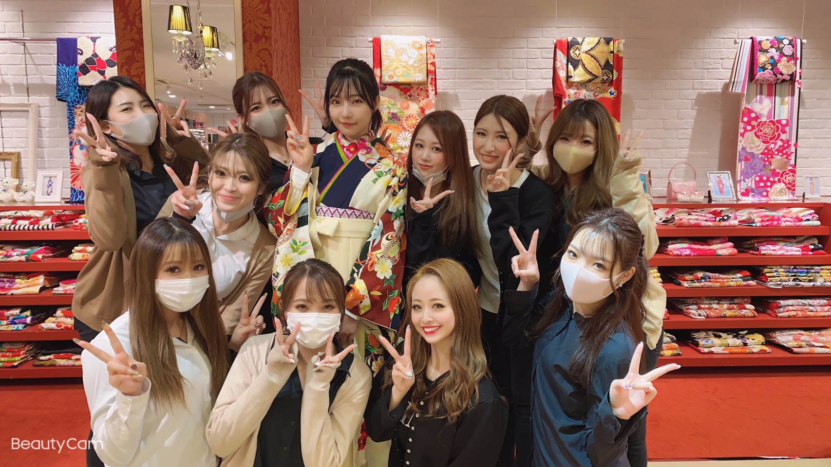 💗村瀬紗英ちゃんが袴をご着用くださいました💗