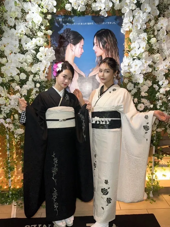 成人式　レンタル　振袖　可愛い　今どき　ヴィンテージ　モノクロ　シミラールック　白黒