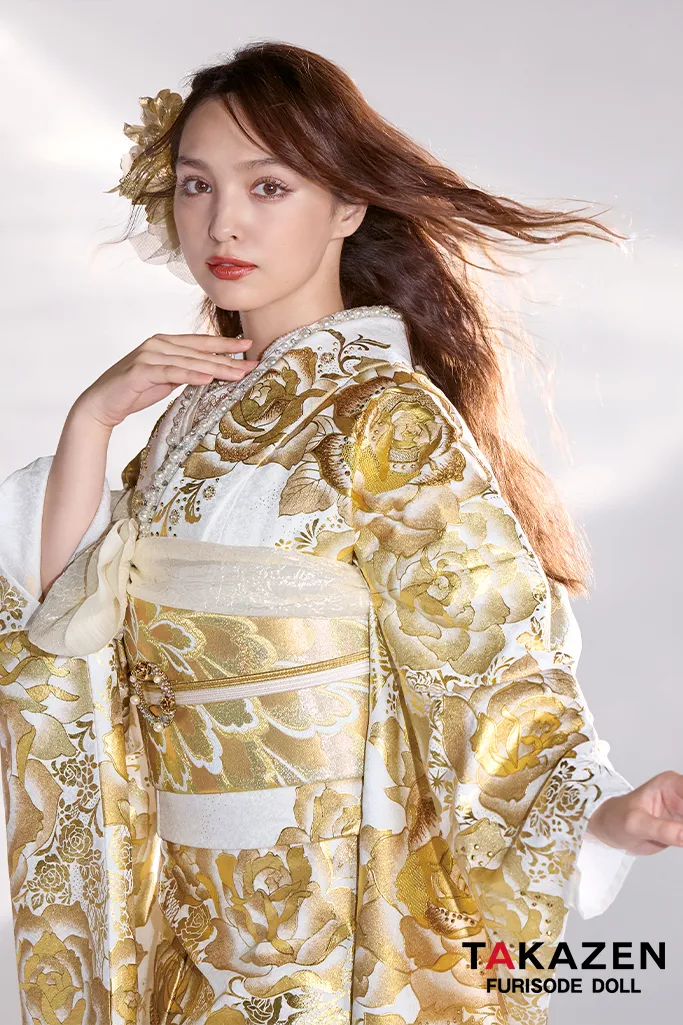 TAKAZEN　振袖レンタル　モード　キラキラ　派手　セクシー　ラグジュアリー　目立つ　人とかぶらない　金