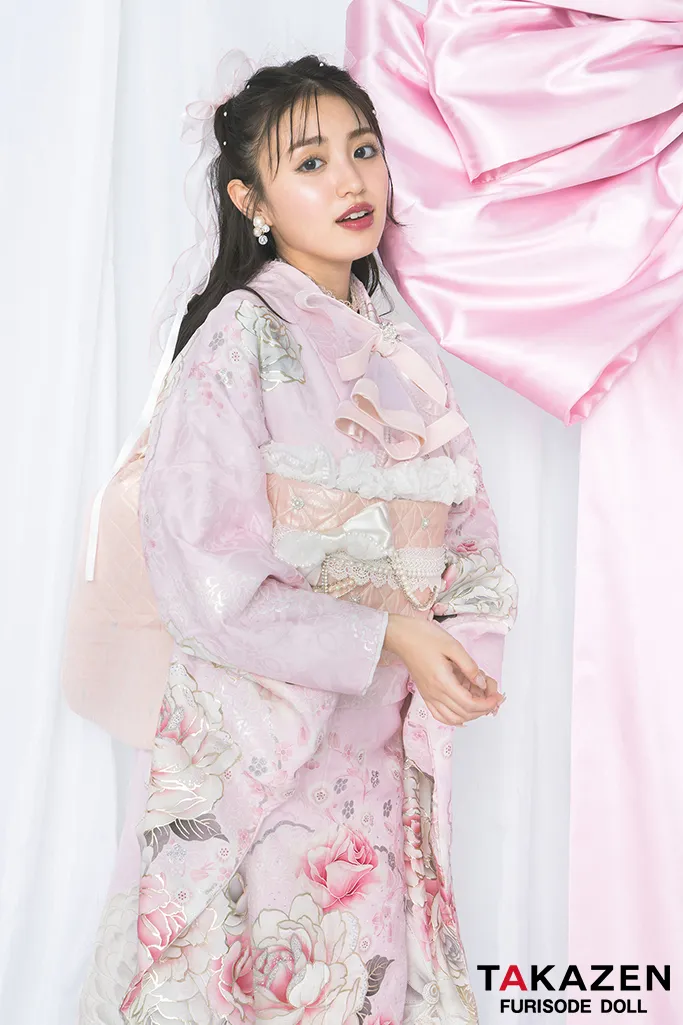 成人式　振袖　可愛い　キラキラ　ヘップバーン　ピンク