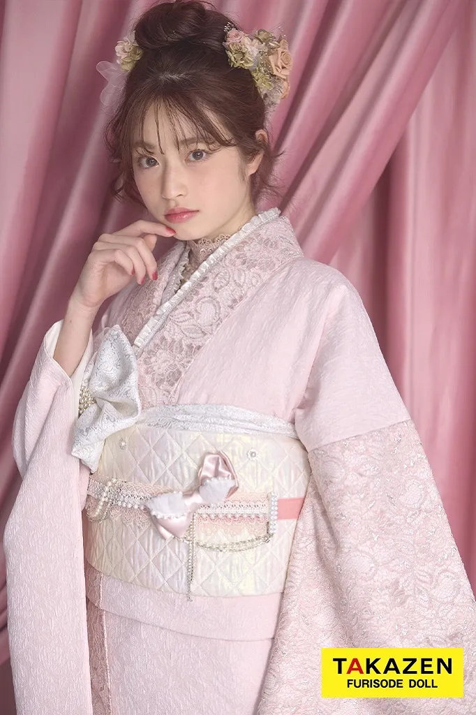 成人式　振袖　可愛い　キラキラ　ヘップバーン　ピンク