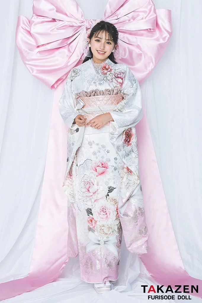 成人式　振袖　ヘップバーンシリーズ　かわいい　オシャレ　　キラキラ　ラグジュアリー　セクシー