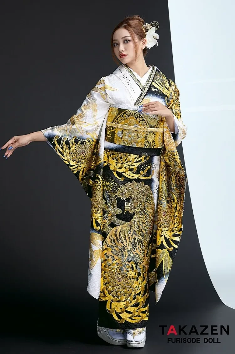 派手振袖ネットレンタル　成人式　目立つ　いかつい