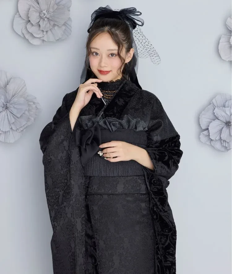 成人式の振袖　人気のくすみカラーをお探しの人におすすめ