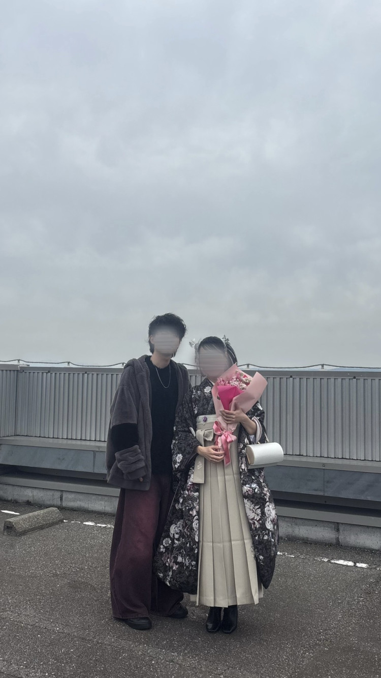 LINEでの対応も丁寧で、満足のいく袴を選ぶことが出来ました！！