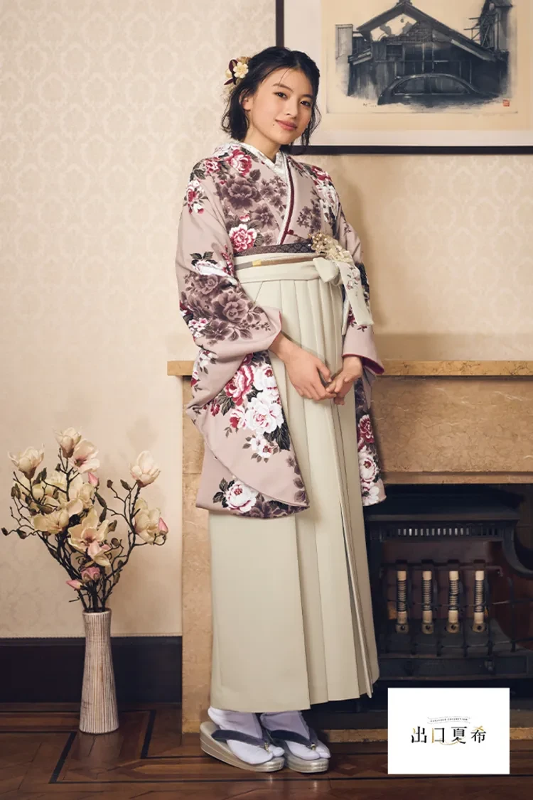 卒業式　袴　レンタル　出口夏希　卒業式袴　かわいい　27卒　