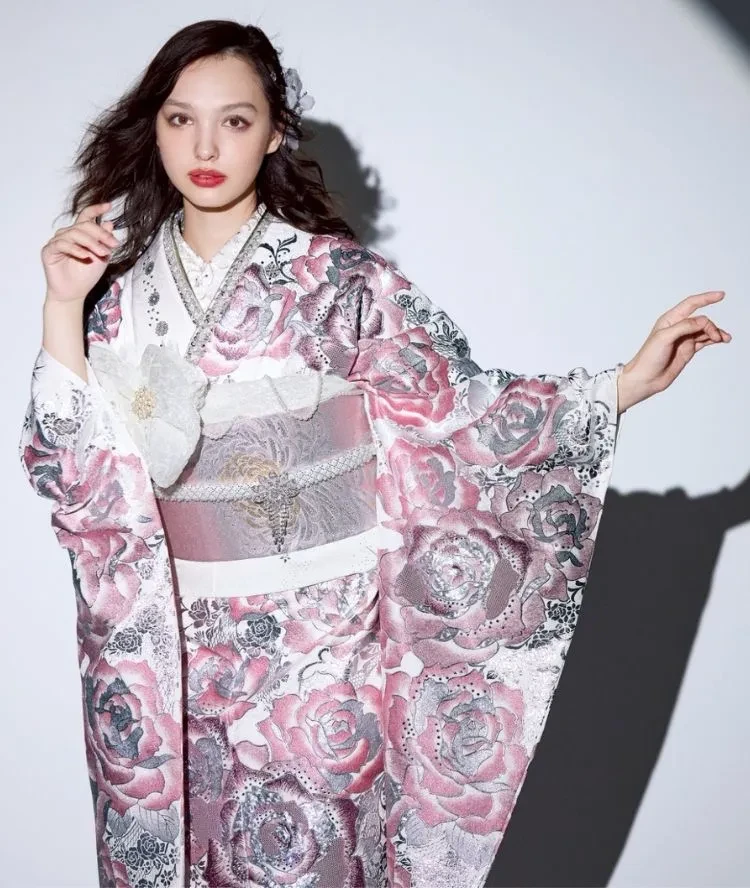 成⼈式の振袖ネットレンタルならFURISODE DOLL（フリソデドール