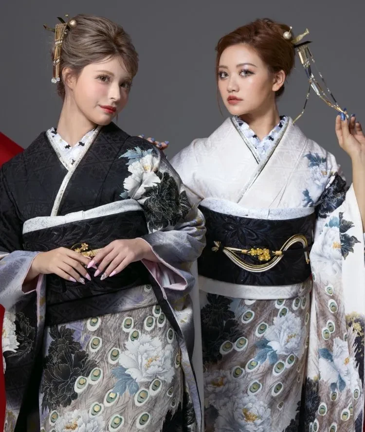 成⼈式の振袖ネットレンタルならFURISODE DOLL（フリソデドール